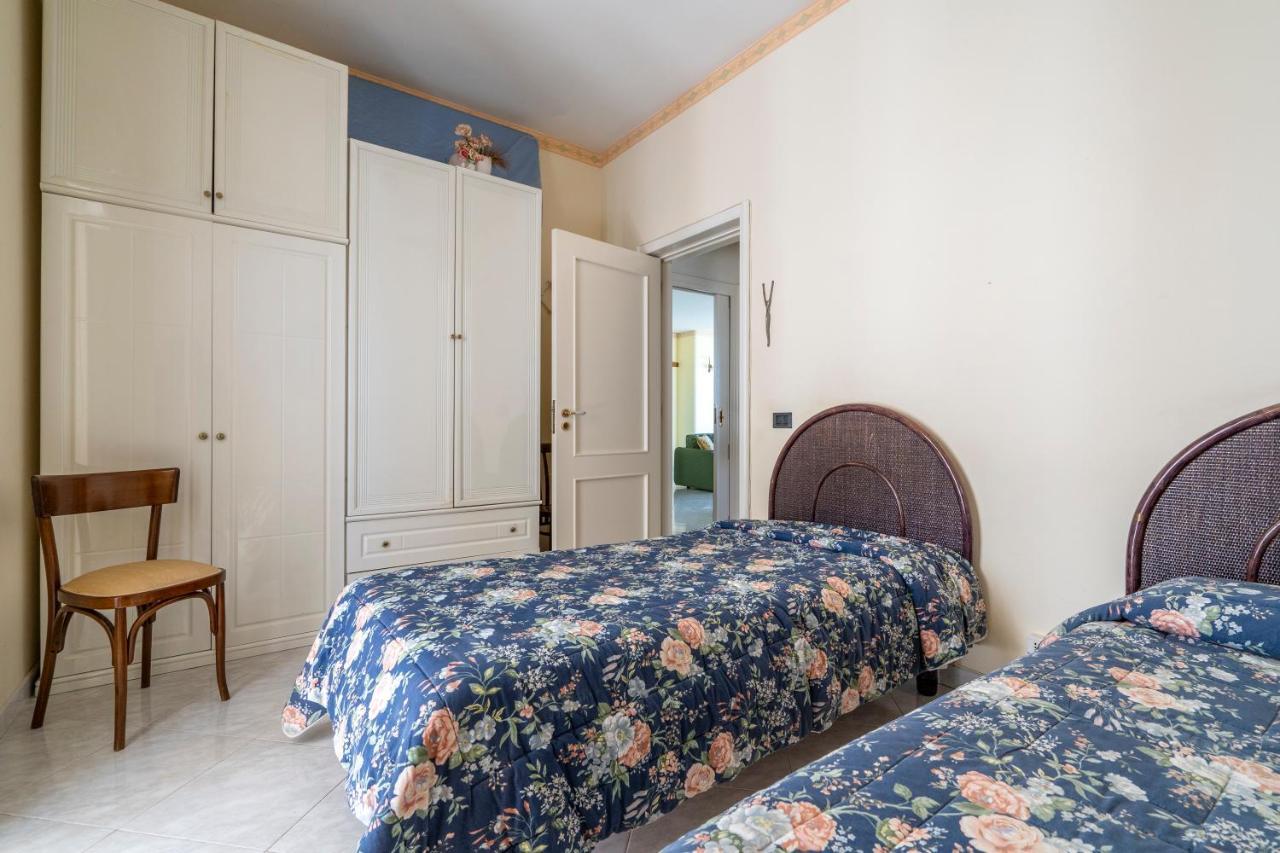 Grazia Attic Apartment With Terrace Trani Esterno foto