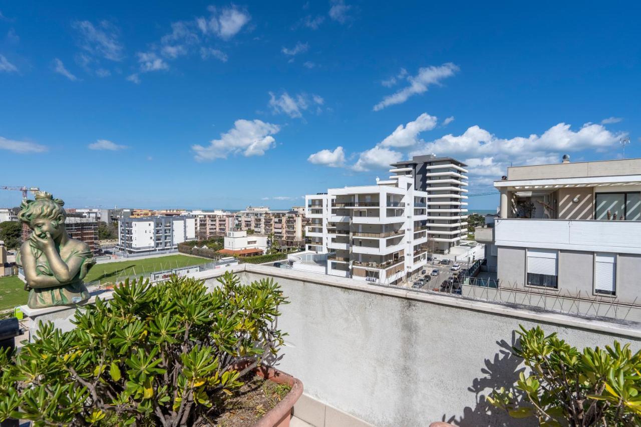 Grazia Attic Apartment With Terrace Trani Esterno foto