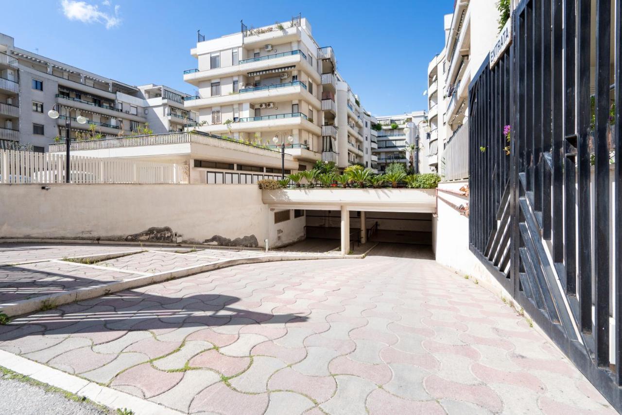 Grazia Attic Apartment With Terrace Trani Esterno foto