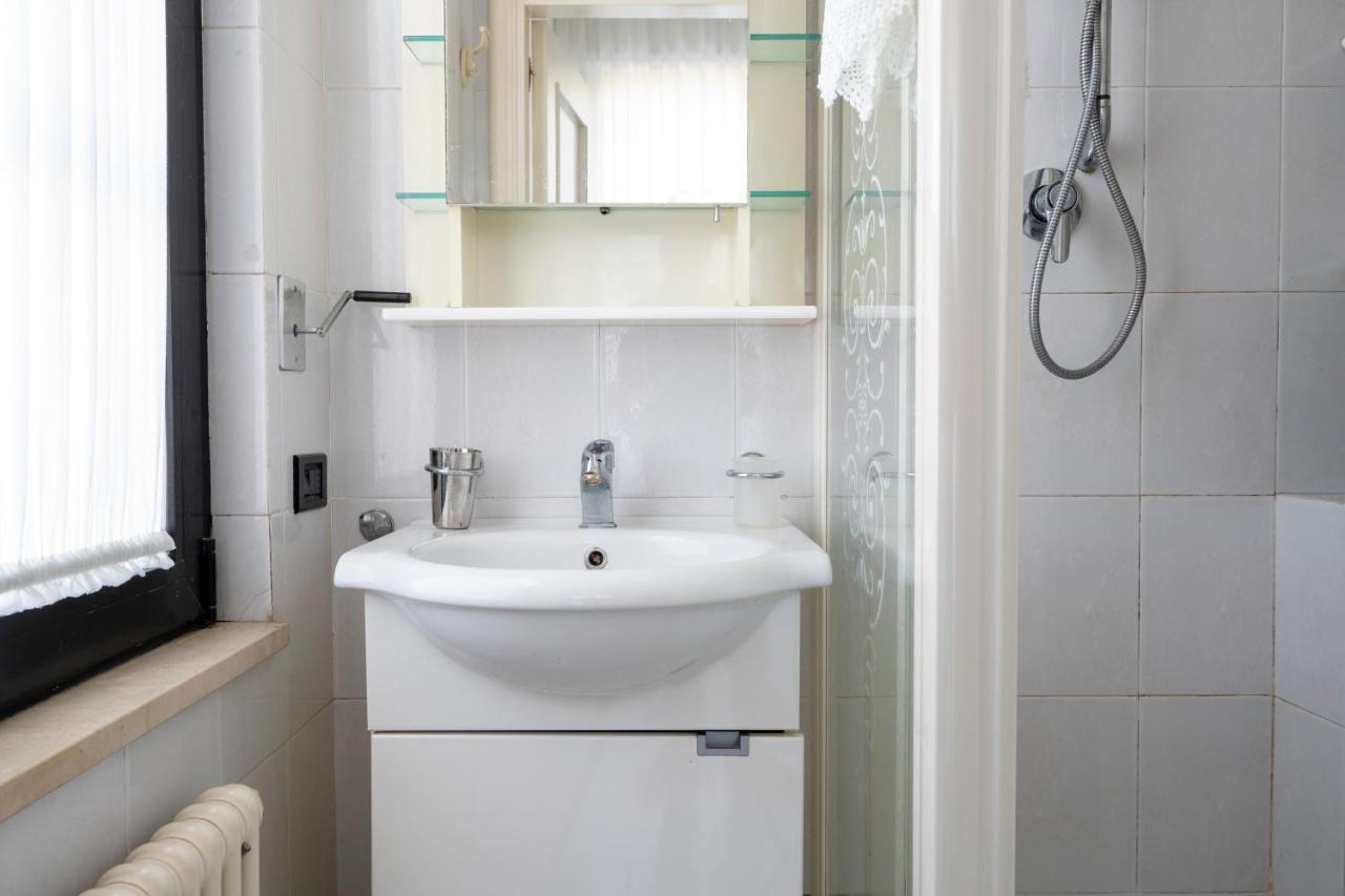 Grazia Attic Apartment With Terrace Trani Esterno foto