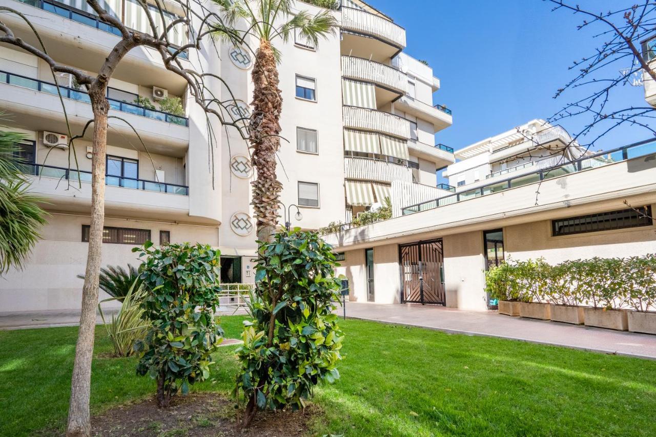 Grazia Attic Apartment With Terrace Trani Esterno foto