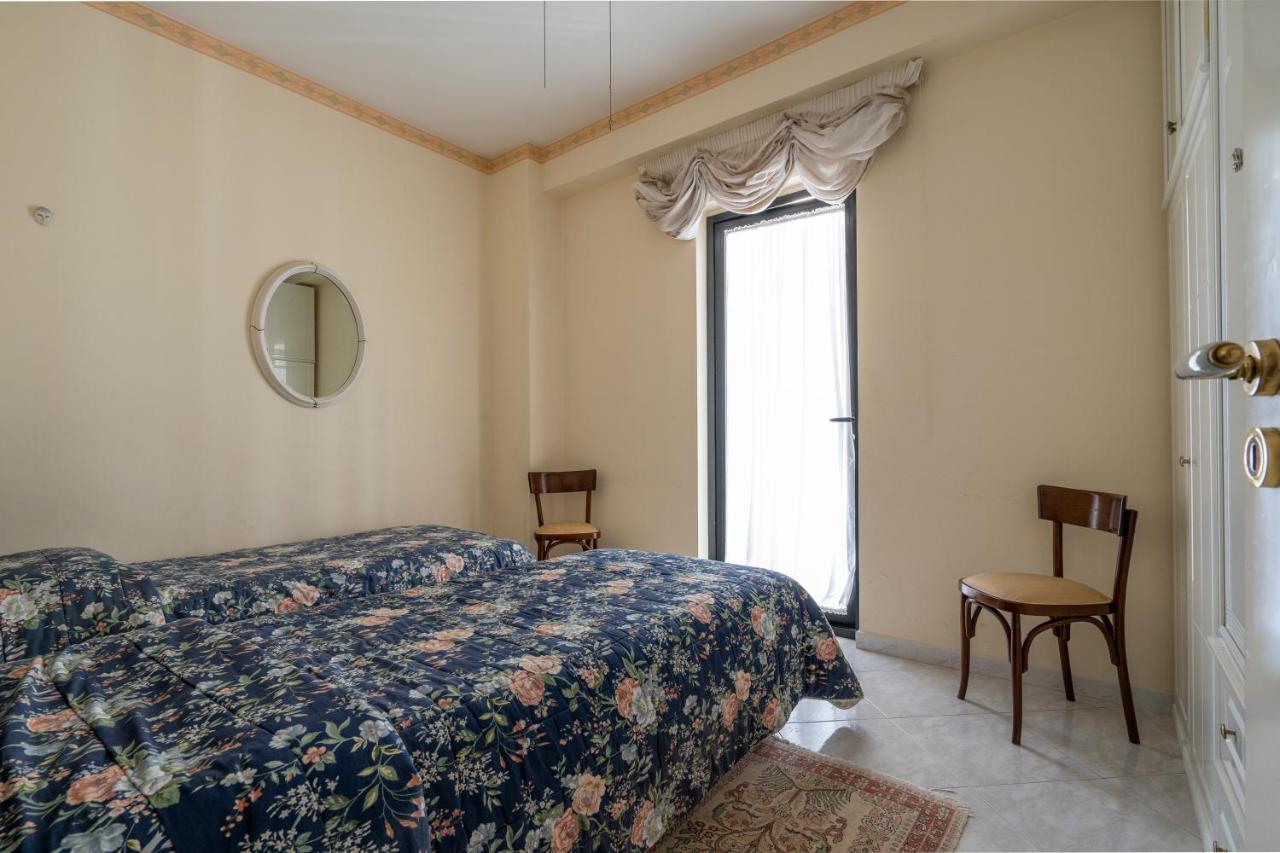 Grazia Attic Apartment With Terrace Trani Esterno foto