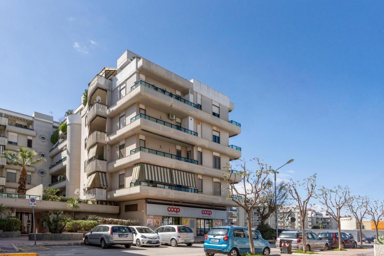 Grazia Attic Apartment With Terrace Trani Esterno foto